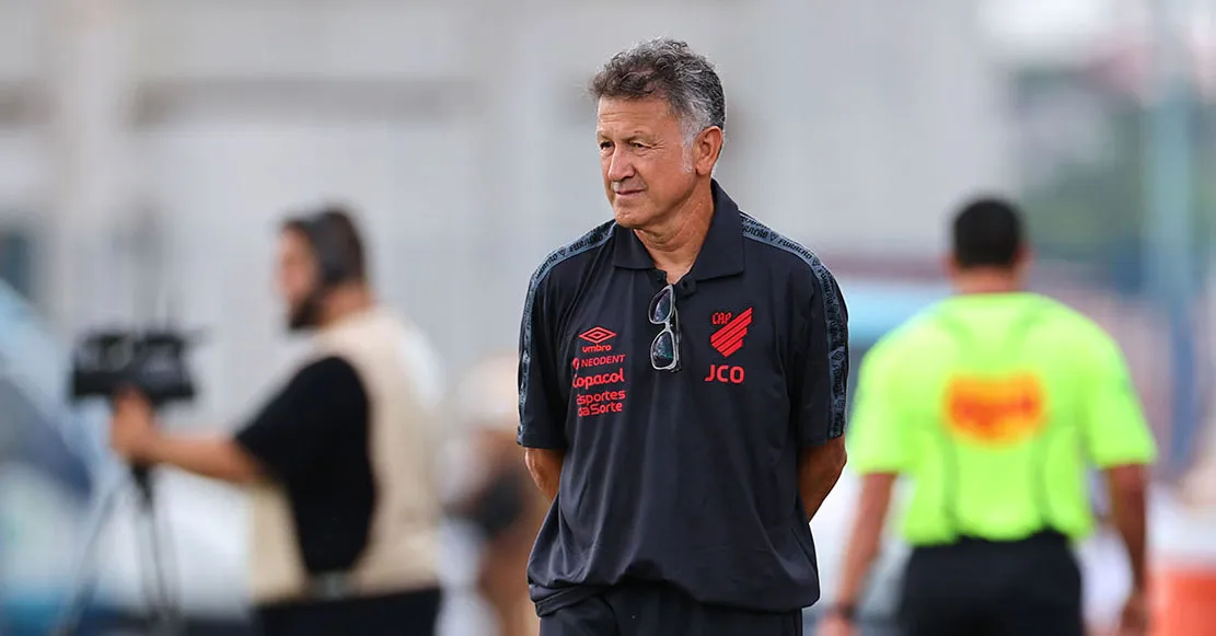 Treinador possui um estilo de jogo diferente do comum