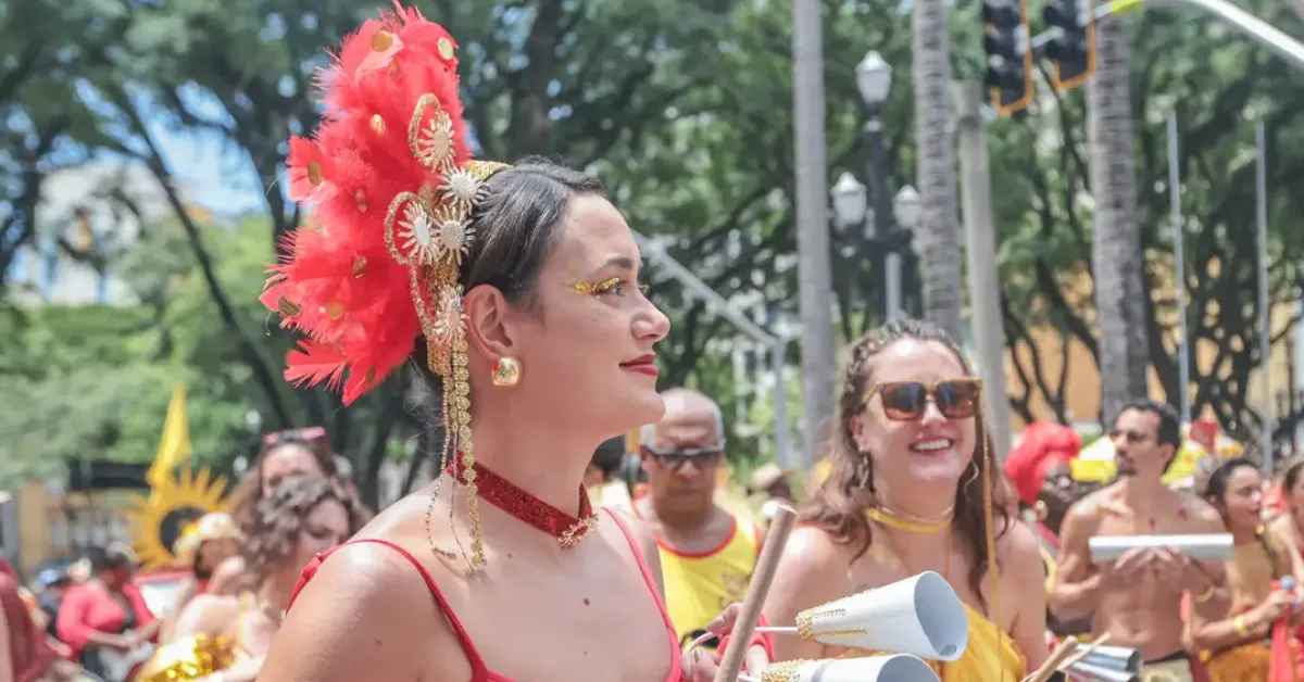 Em locais de grande circulação, órgãos estaduais instalaram tendas de apoio