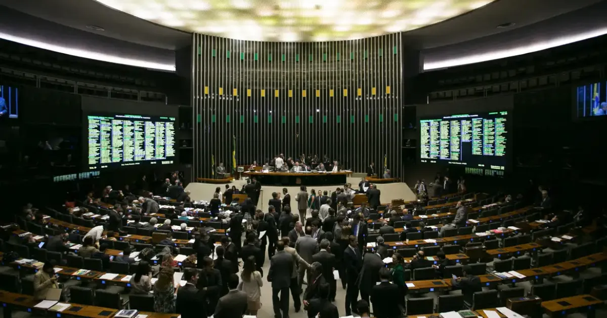 Os textos foram publicados no Diário Oficial da União desta quarta-feira (18) como as leis nº 15.349, 15.350 e 15.351