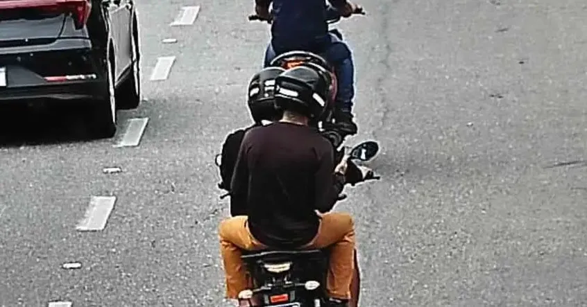 As imagens analisadas mostraram que dois homens participaram da ação criminosa, utilizando uma motocicleta.
