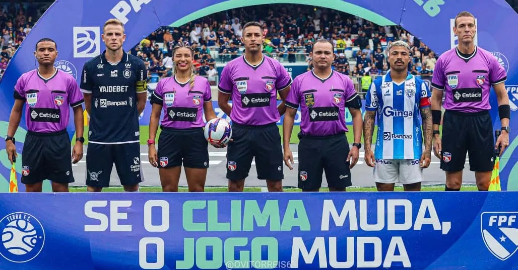 Clássico foi tenso, com duas expulsões.