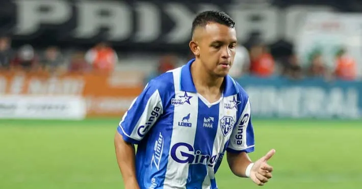 Thalyson segue no Papão.