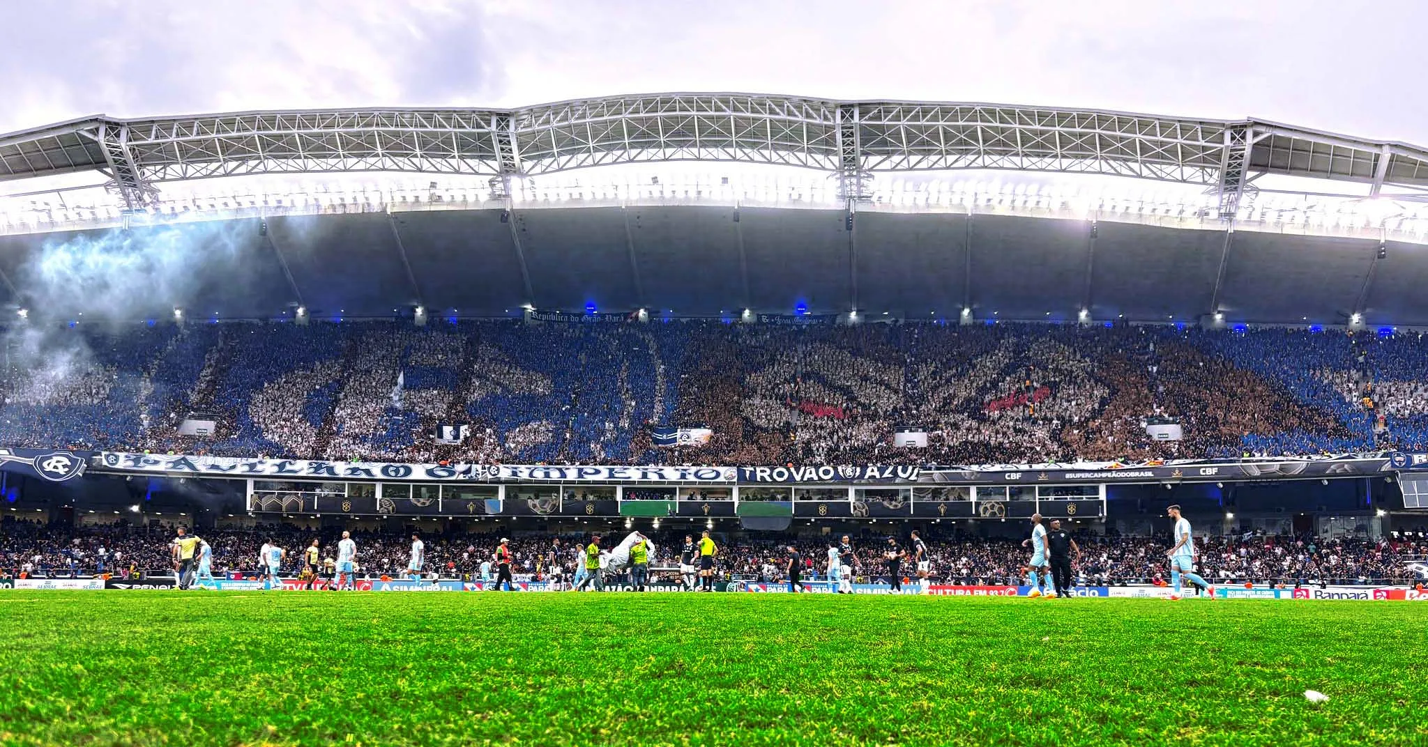 Leão quer o apoio em massa do Fenômeno Azul.