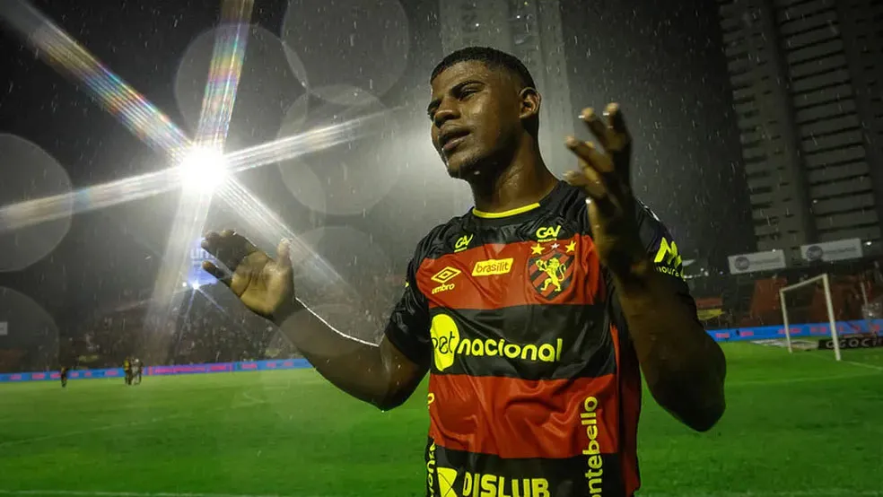 Sport Recife e Clube do Remo em negociações por Fábio Matheus: impasse financeiro persiste