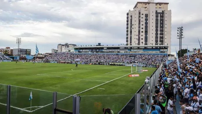 O Paysandu se prepara para a estreia com melhorias no gramado do Estádio da Curuzu.