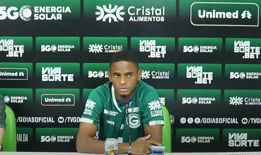Tensão nas negociações: Clube do Remo e Goiás enfrentam impasse por Jajá