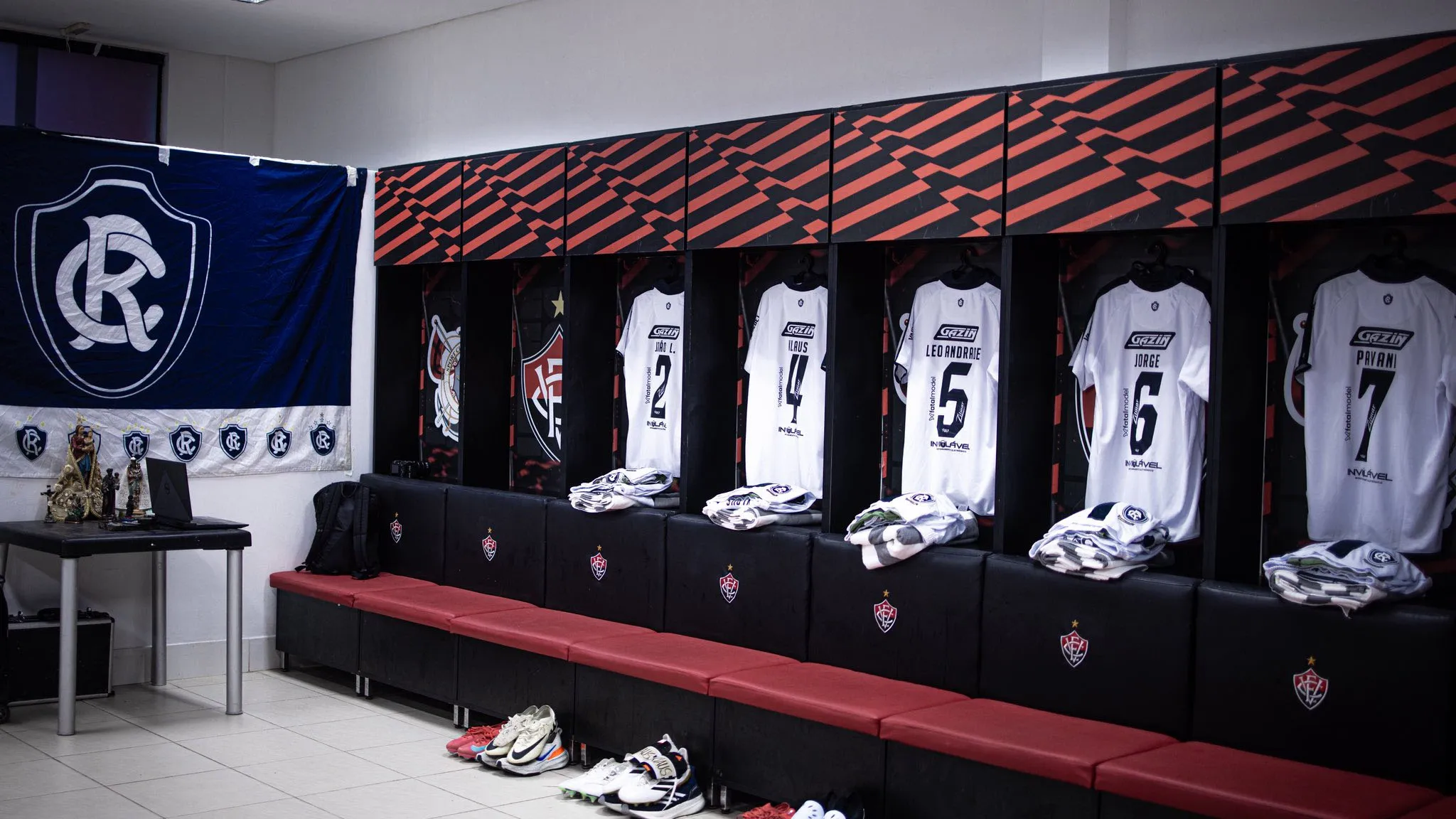 Remo e Vitória se enfrentam em duelo histórico na estreia da Série A do Brasileirão