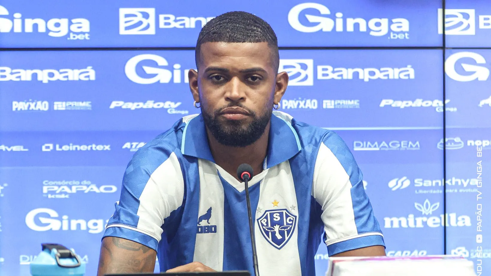 Paysandu apresenta zagueiro/volante Castro que fala sobre expectativas e adaptação ao time