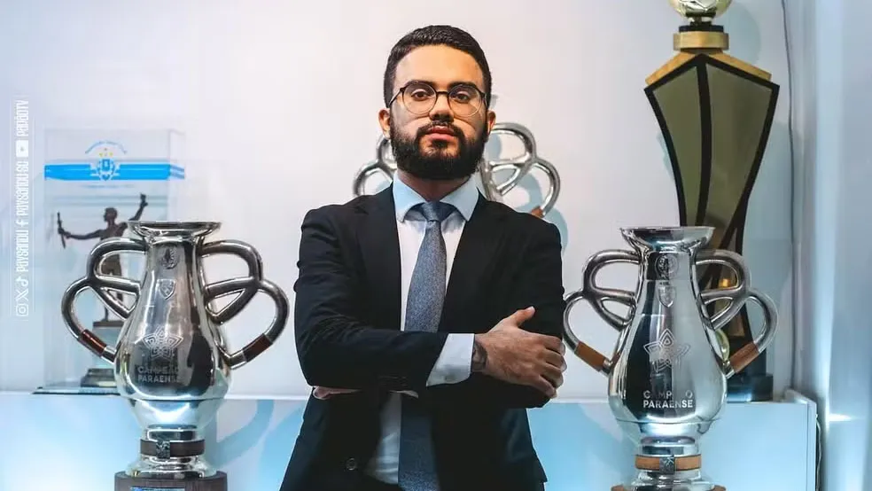 O CEO (Chief Executive Officer) do clube, Tiago Xerfan Bentes, anunciou oficialmente sua saída do cargo