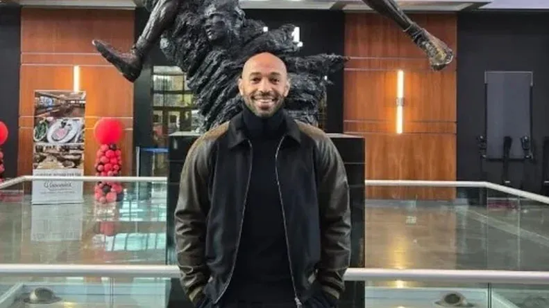 Thierry Henry defende Vinícius Júnior e critica racismo e postura de Mourinho na Champions League