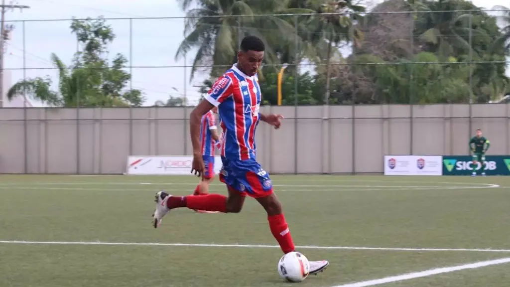 Paysandu se movimenta no mercado e deve anunciar volante Miqueias em breve