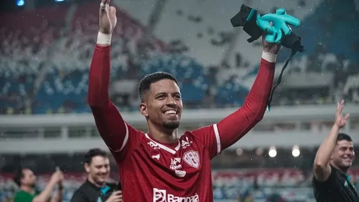 Matheus Nogueira é confirmado como novo goleiro do São Bernardo para 2026