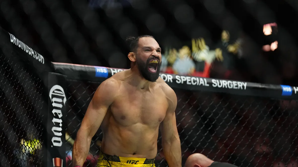 Michel Pereira venceu Zach Reese no card principal do UFC Houston.