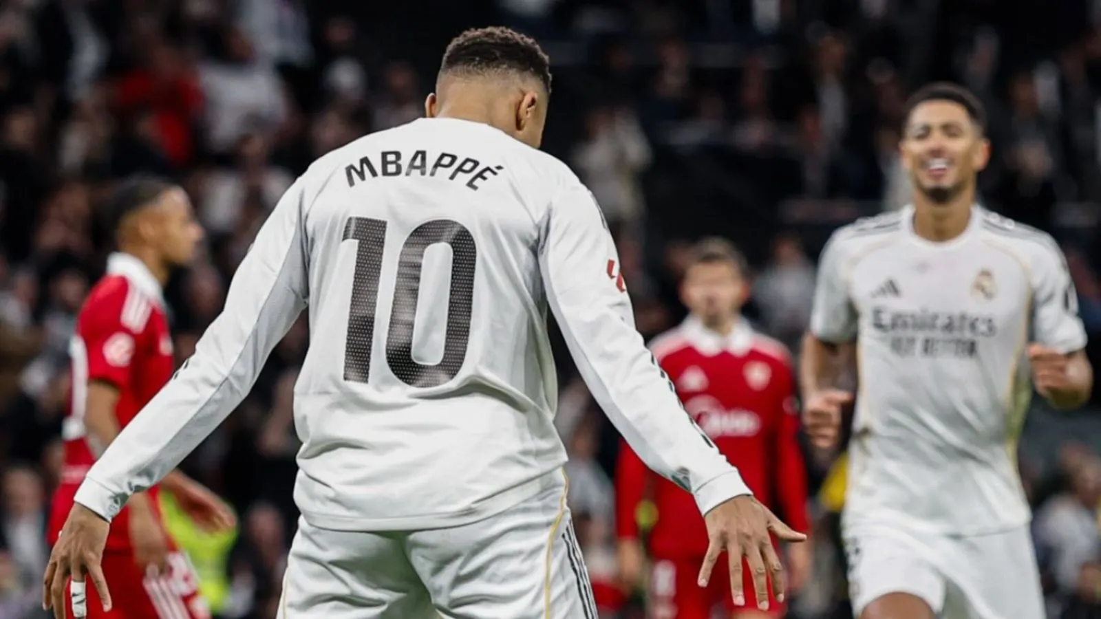 Mbappé iguala Cristiano Ronaldo, e Real Madrid vence Sevilla em La Liga
