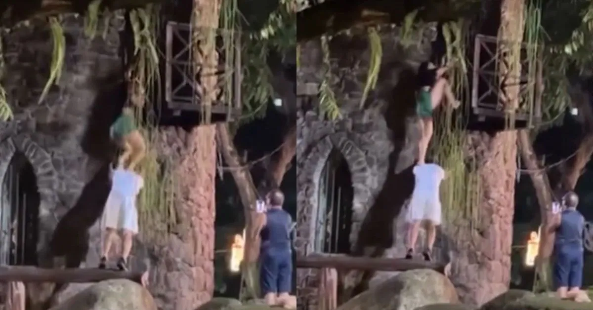 Circula nas redes um vídeo que mostra um casal tentando subir em um castelo fechado na Praça Batista Campos, em Belém.