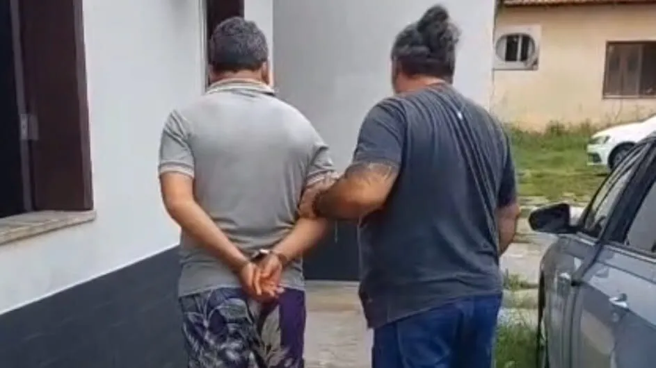 Polícia Civil prende pai suspeito de estupro de vulnerável em Castanhal, após denúncia da mãe de uma criança de 7 anos.