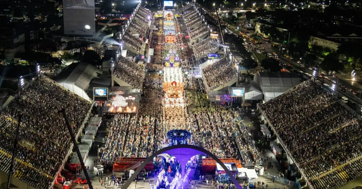 A apuração do Carnaval 2026 define a campeã do Grupo Especial, após desfiles históricos no Sambódromo Marquês de Sapucaí.
