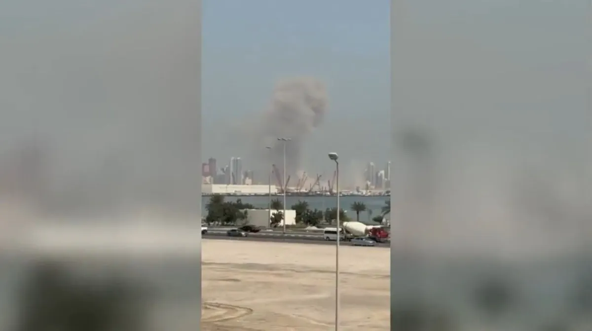 Irã revida ataques e atinge bases dos EUA no Oriente Médio.