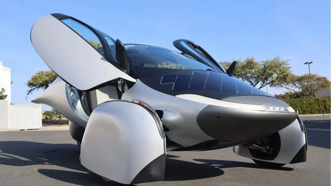 O objetivo da empresa é reduzir a dependência de infraestruturas de recarga, que ainda são um gargalo para a popularização dos carros elétricos em diversas partes do mundo