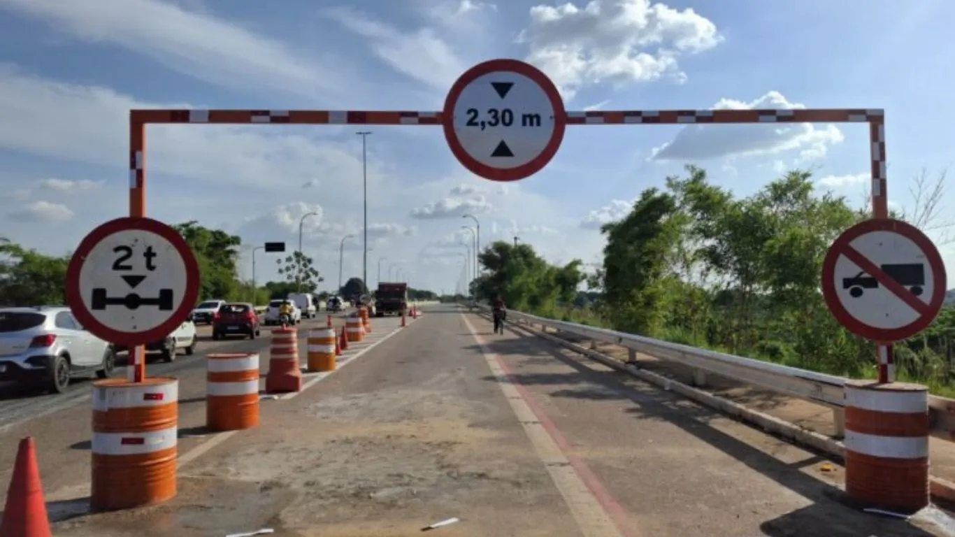 Quem utiliza a ponte sobre o Rio Itacaiúnas, na rodovia BR-230, já notou uma mudança