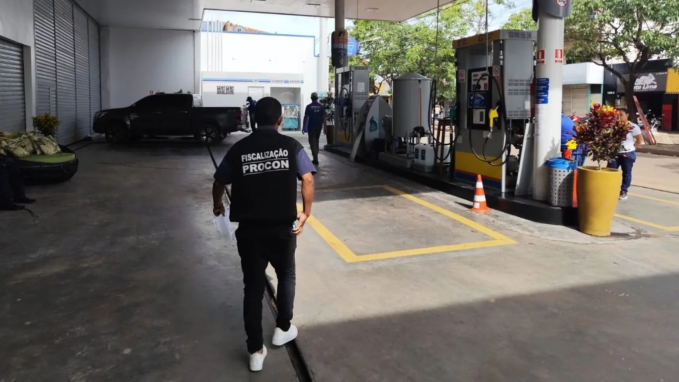 Análises iniciais indicam que os postos estão repassando reajustes aplicados diretamente pelas distribuidoras.