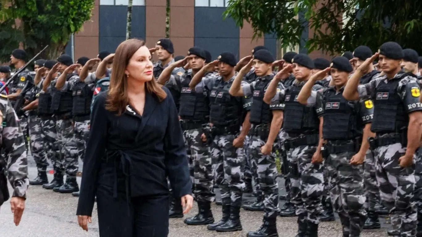 Hana Ghassan confirmou a chamada de 1.419 policiais e 744 bombeiros até 15 de abril