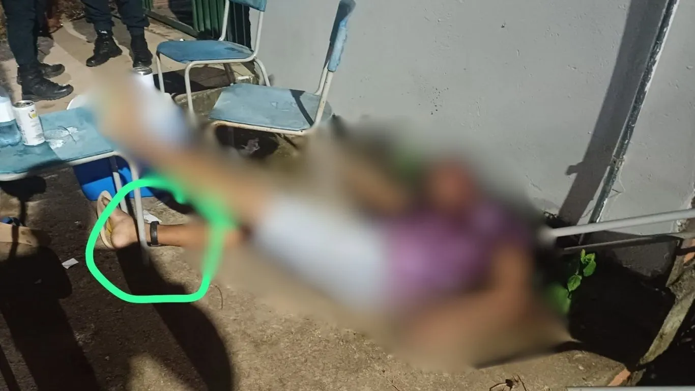 A vítima, identificada como Yure Terrão Silva, possuía diversas passagens pela polícia