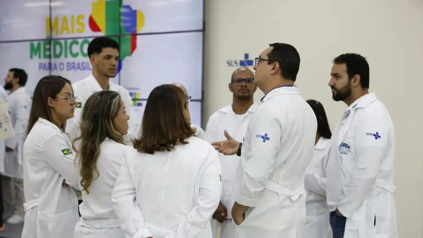 Ministério da Saúde oferece mais de 1,5 mil vagas com bolsa de R$ 14,1 mil