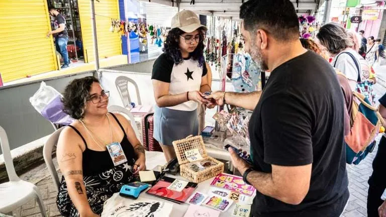 Encontro de criadores em Manaus: o Circuito atua como uma engrenagem de profissionalização e visibilidade para a produção nortista.