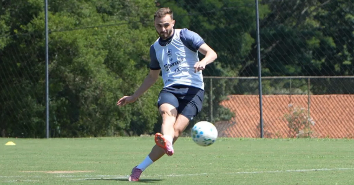 Clube do Remo contrata o atacante Gabriel Poveda por empréstimo e espera que ele seja um grande reforço na temporada.