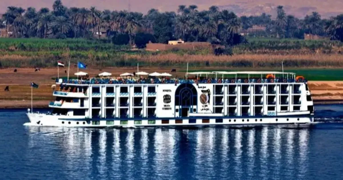 Navegar pelo Nilo hoje é seguir literalmente a mesma rota que conectou os grandes centros do Antigo Egito