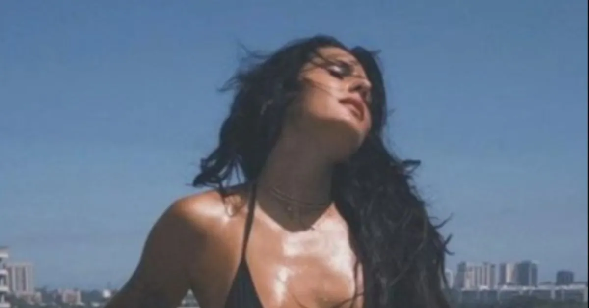 Os fãs da artista rapidamente reagiram à foto com diversos elogios.