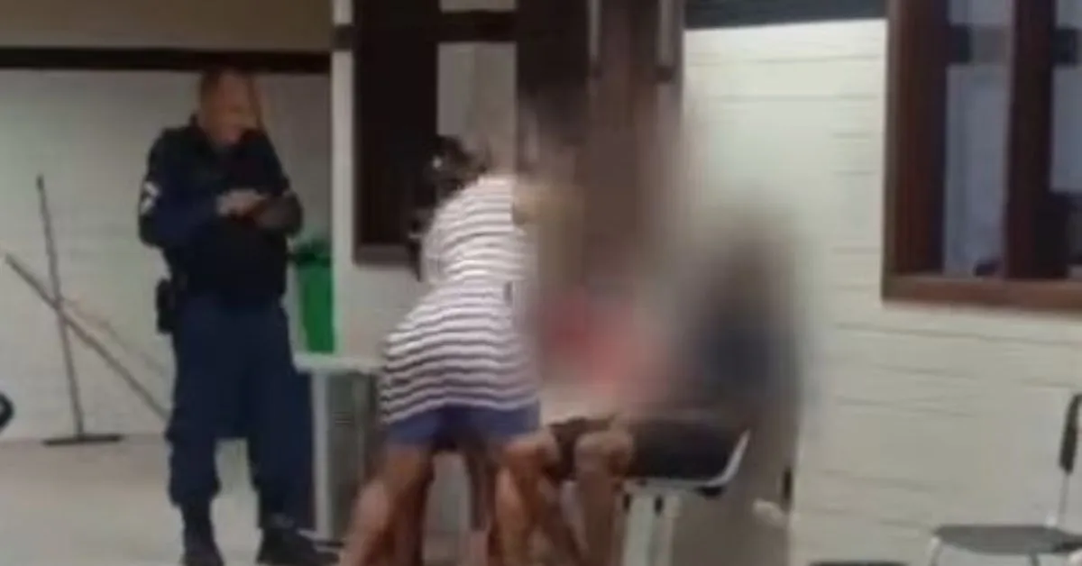 A cena foi registrada por populares na Seccional de São Brás, em Belém.