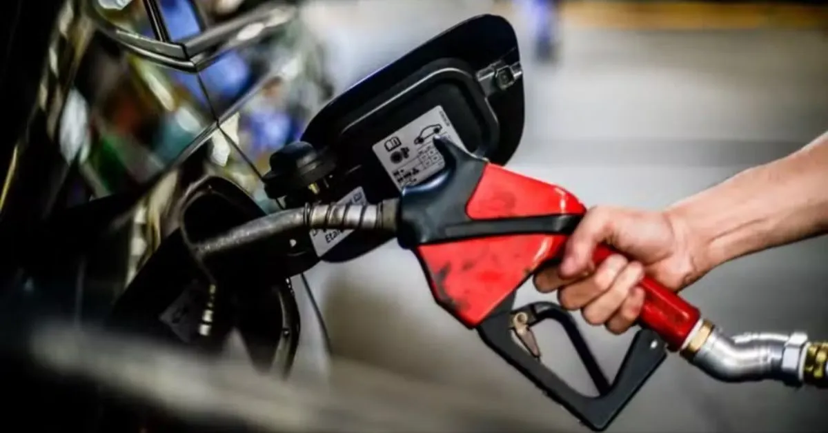 A subvenção de R$ 1,20 por litro deve ser repartida entre a União e os estados, pelo período de dois meses.