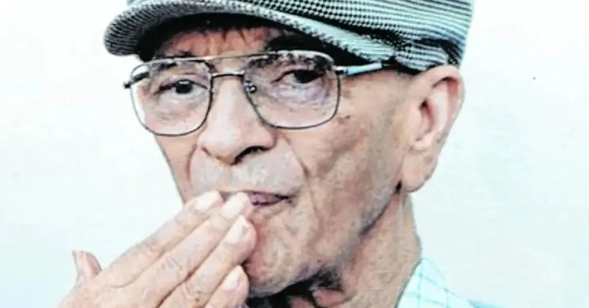 Durante o encontro, o médium descreveu supostas comunicações com espíritos ligados ao visitante.