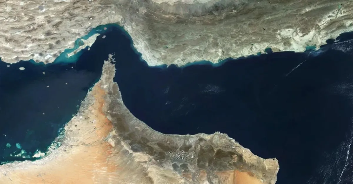 A movimentação ocorre após o estreito ganhar protagonismo com o início do conflito envolvendo Estados Unidos, Israel e o Irã.