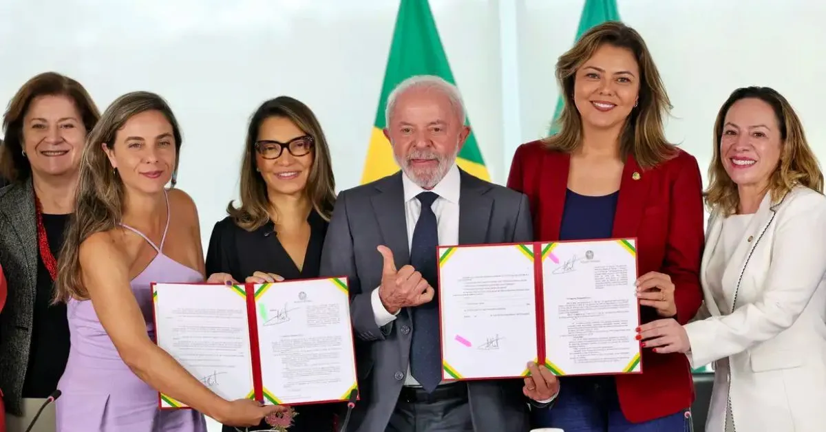 Lula reiterou a importância de o país avançar na regulação das redes sociais e de determinados conteúdos inapropriados que circulam pela internet