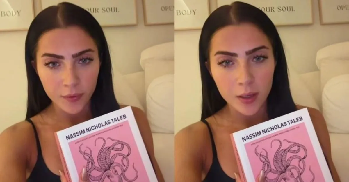 Apesar do susto inicial, Jade afirmou que vai ler sim o livro e considera como uma nova missão.