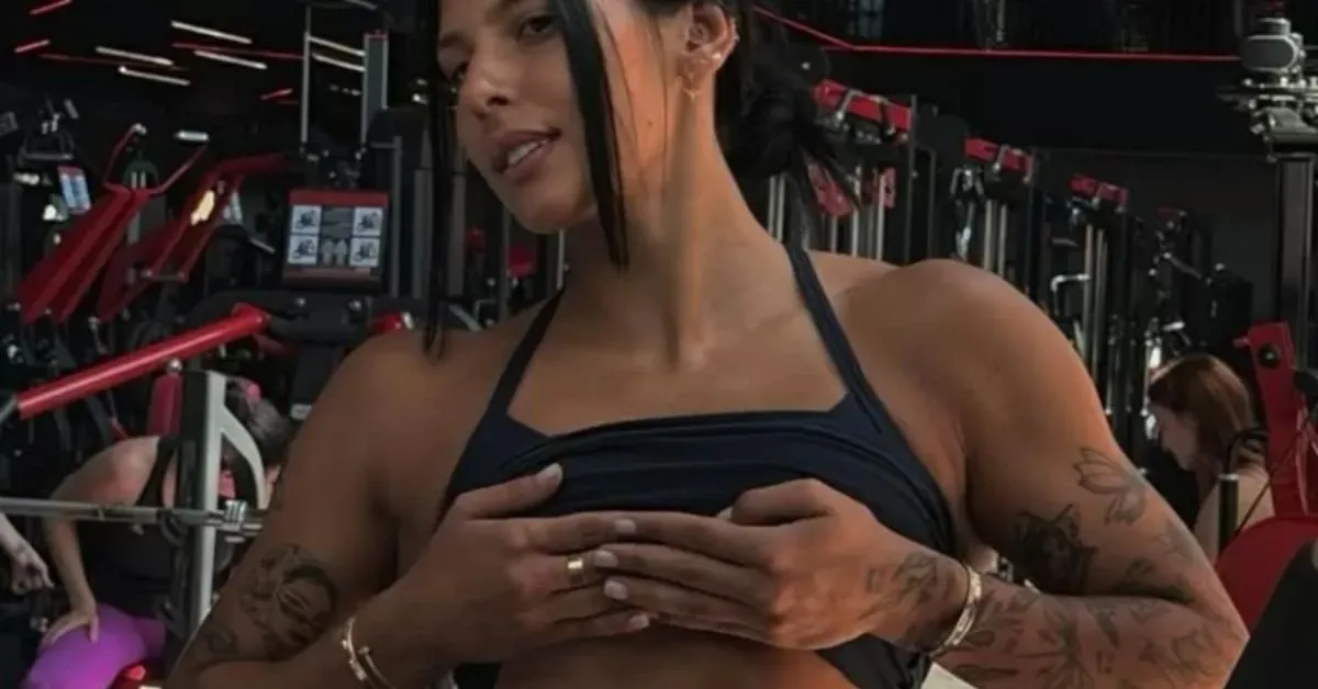 Imagem ilustrativa da notícia: Ana Castela exibe abdômen definido e chama atenção na web