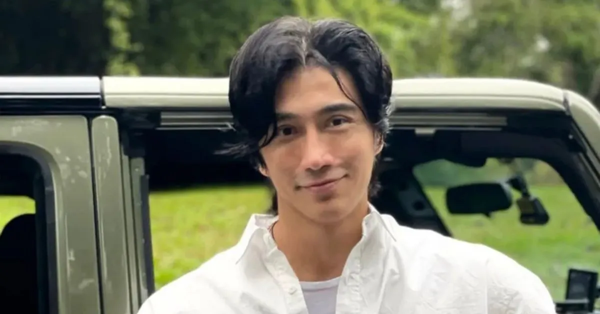 Ele tem 60 anos de idade, mas parece ter menos