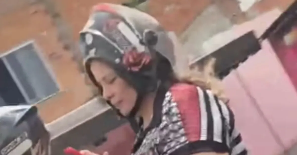 A cena viralizou rapidamente nas redes sociais.