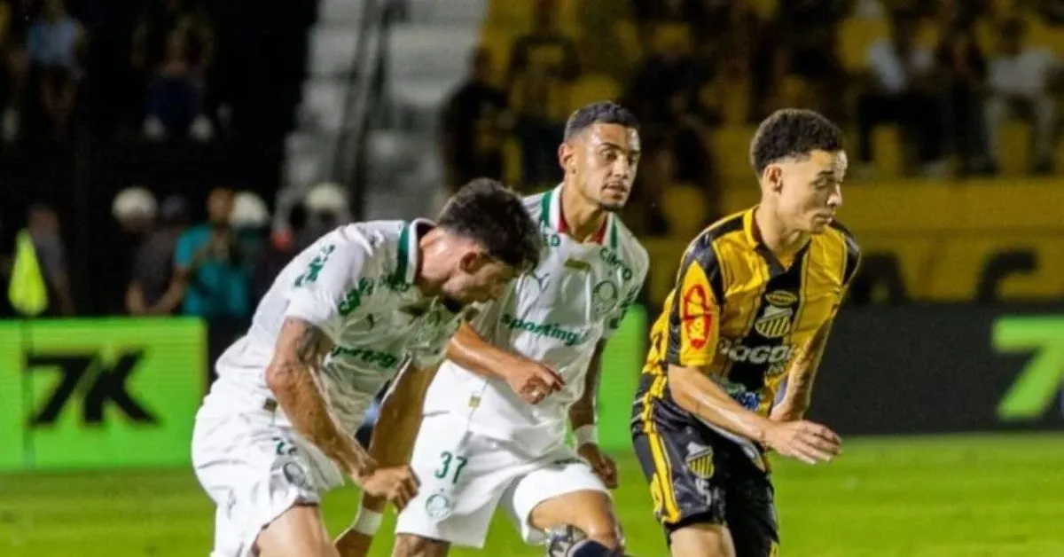 O atacante Robson foi o nome do jogo com três gols. Hélio Borges completou a goleada para o Novorizontino.