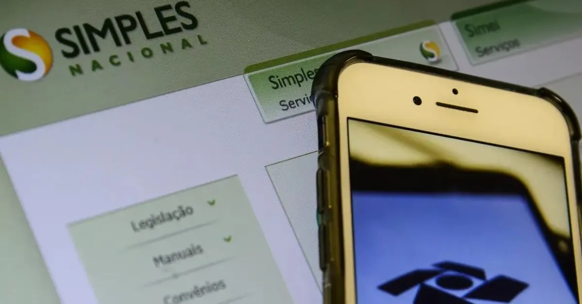 O pagamento ocorre por meio do Documento de Arrecadação do Simples Nacional (DAS), que reúne tanto a contribuição previdenciária quanto os impostos devidos pelos MEIs.