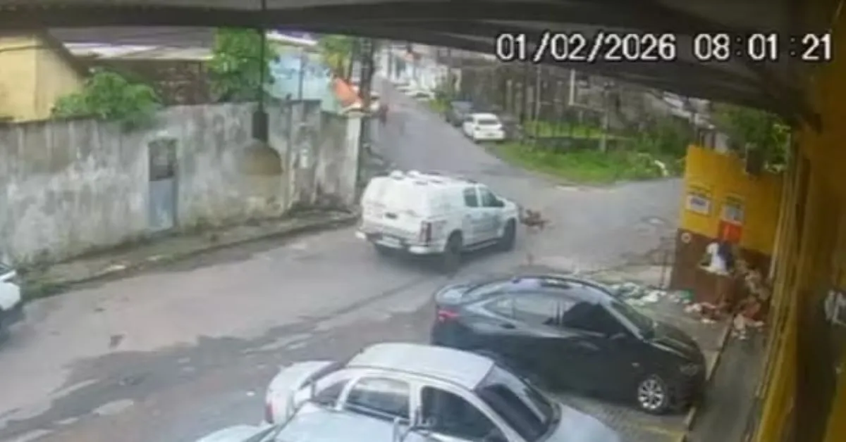 Os policiais não pararam para prestar socorro e deixaram o local logo após o atropelamento