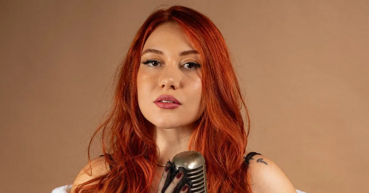 Além disso, a proposta é de uma abordagem diferenciada para cerimônias de casamento, onde cada celebração é pensada como um rito único.