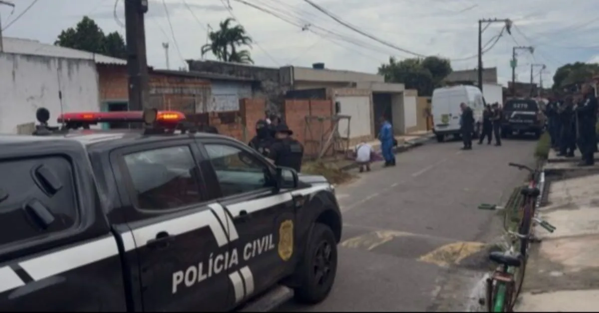 O aparente ataque aconteceu por volta das 13h30 na rua Airton Senna, próximo à Estrada do Icuí-Guajará.