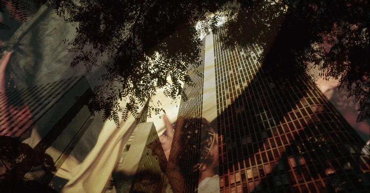 Conhecida mundialmente pelo trabalho com os Yanomami, Claudia Andujar apresenta em Belém um recorte de sua produção que vai muito além do registro documental.