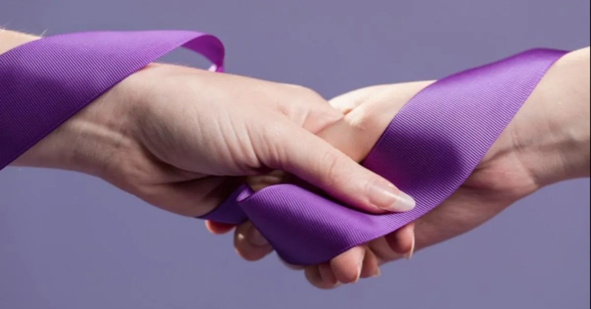 A história da hanseníase é milenar, marcada por estigmas e isolamento compulsório até os anos 1980.