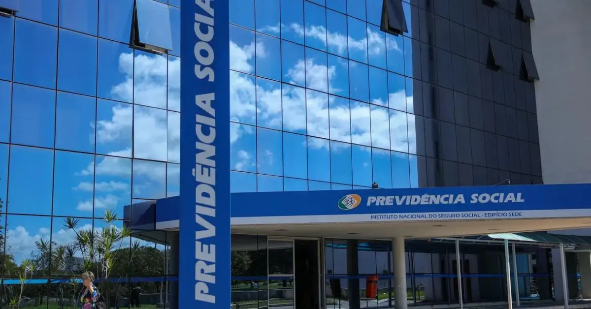 O concurso terá alcance nacional, o que amplia a complexidade logística, e os salários podem chegar a R$ 10.371,31.