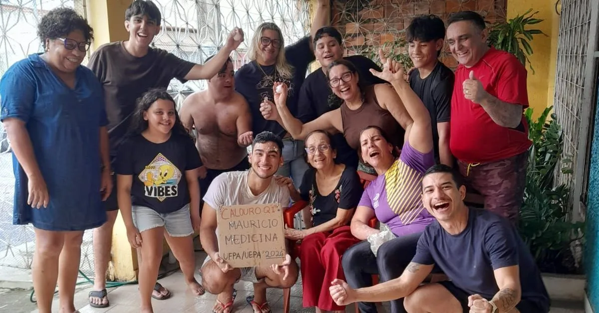 Aprovação representa uma homenagem ao pai de Maurício, que faleceu aos 43 anos durante a Covid-19.